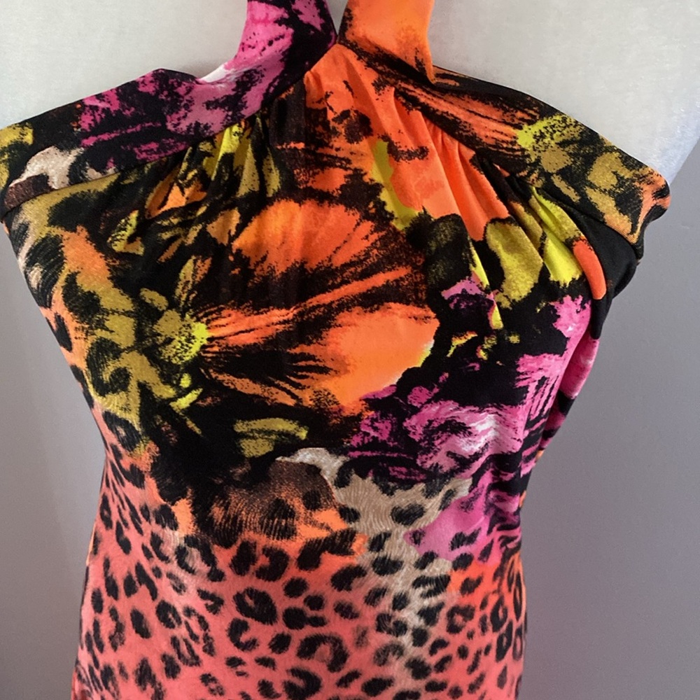Venus XS halter dress - Picture 3 of 9
